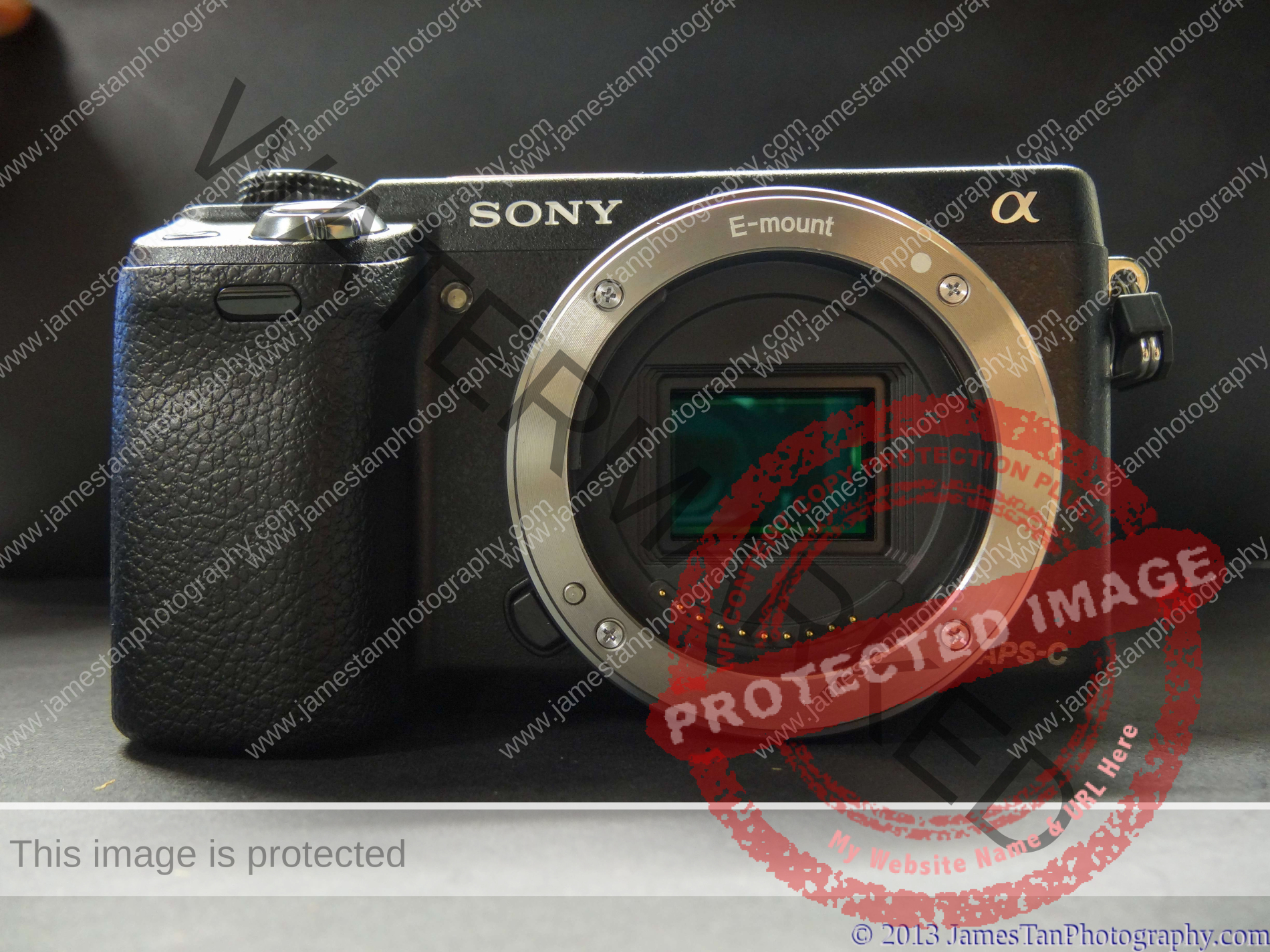Sony Alpha NEX-6 Front View - without lens attached 